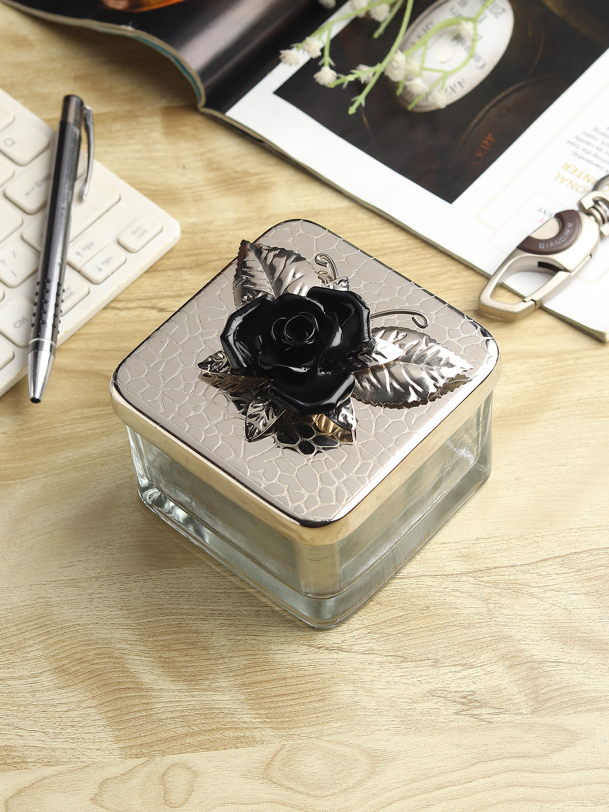 Petal Eclat Square Box - Ouchcart.