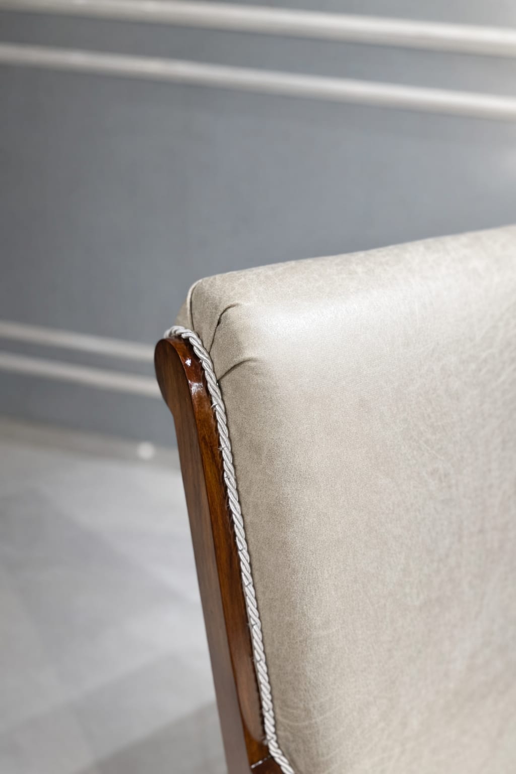 Aamazing Hand Carved Rocking Chair (Teak Wood )