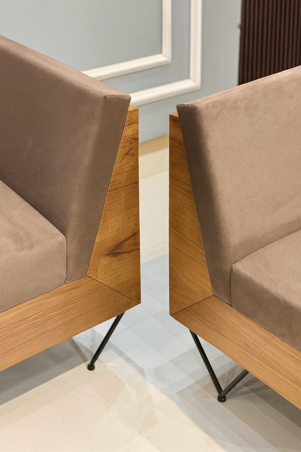 Modern Minimalist 3+1+1 Sofa Set by Ouch Cart