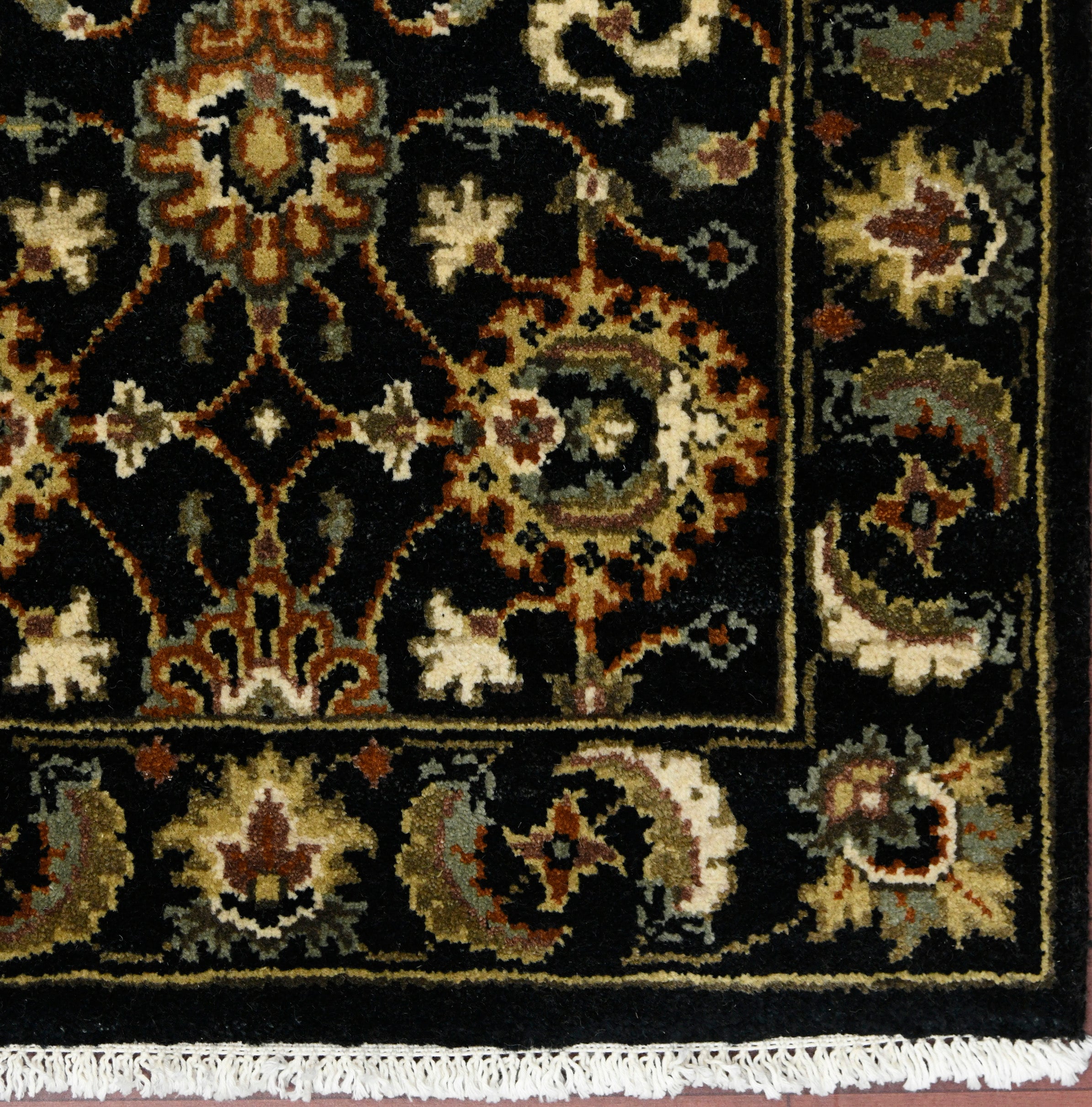 Luxor Classic Pattern Hand Knotted  Rectangle Anti-Skid Designer Carpet, Prayer Rug For Office Cabins, Small Living Spaces - 2'X3'