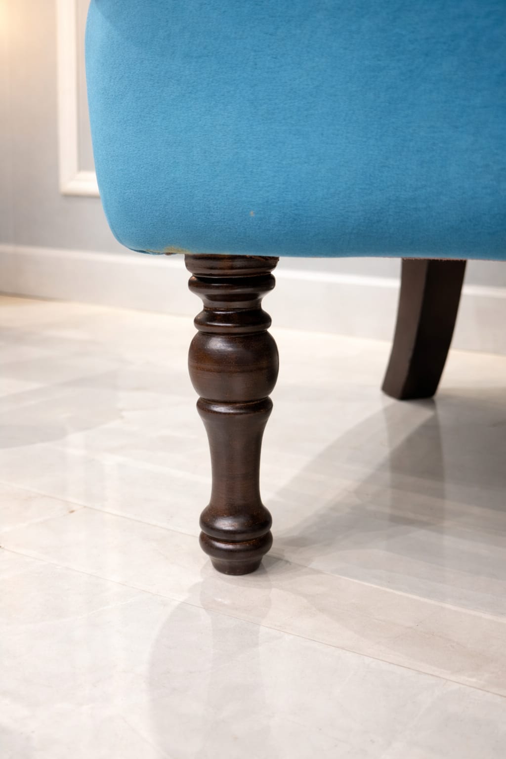 Wide Tufted Velvet Arm chair
