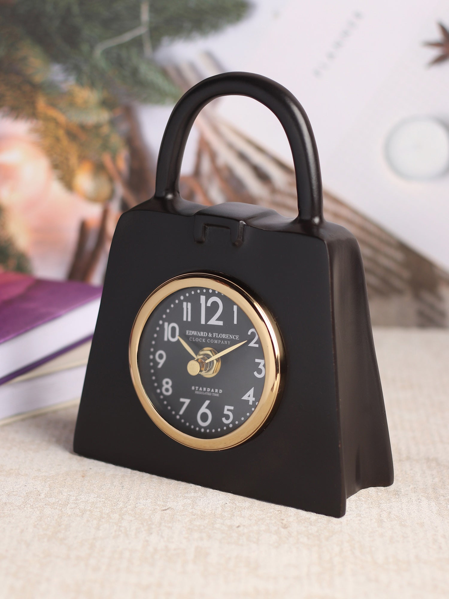 Bag of Time Table clock in Gold