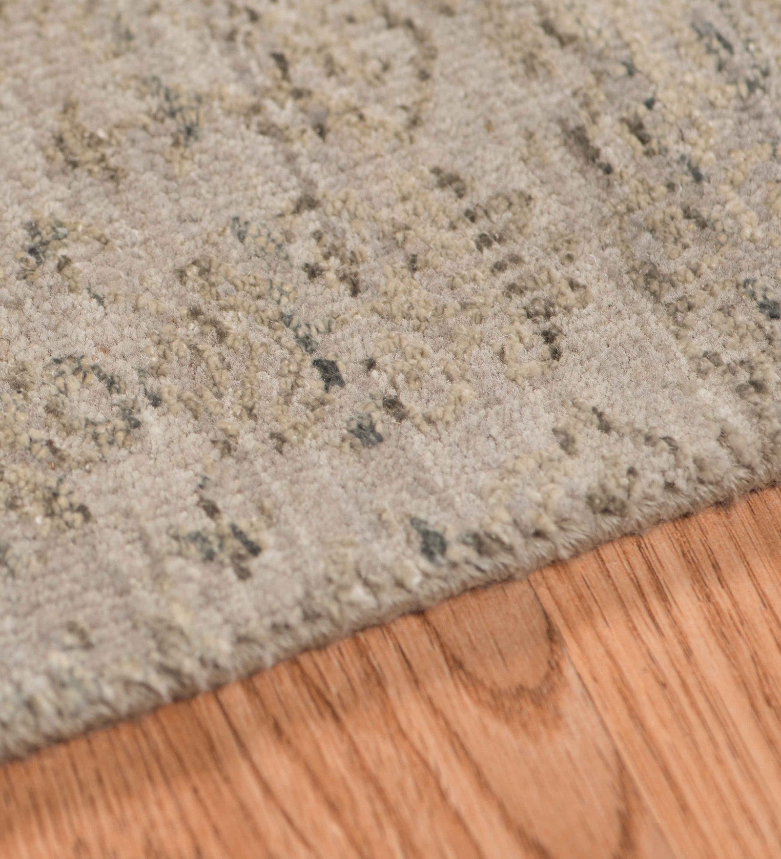 Pearl Transitional Pattern Hand Knotted  Rectangle Anti-Skid Designer Carpet, Prayer Rug For Office Cabins, Small Living Spaces - 2'X3'