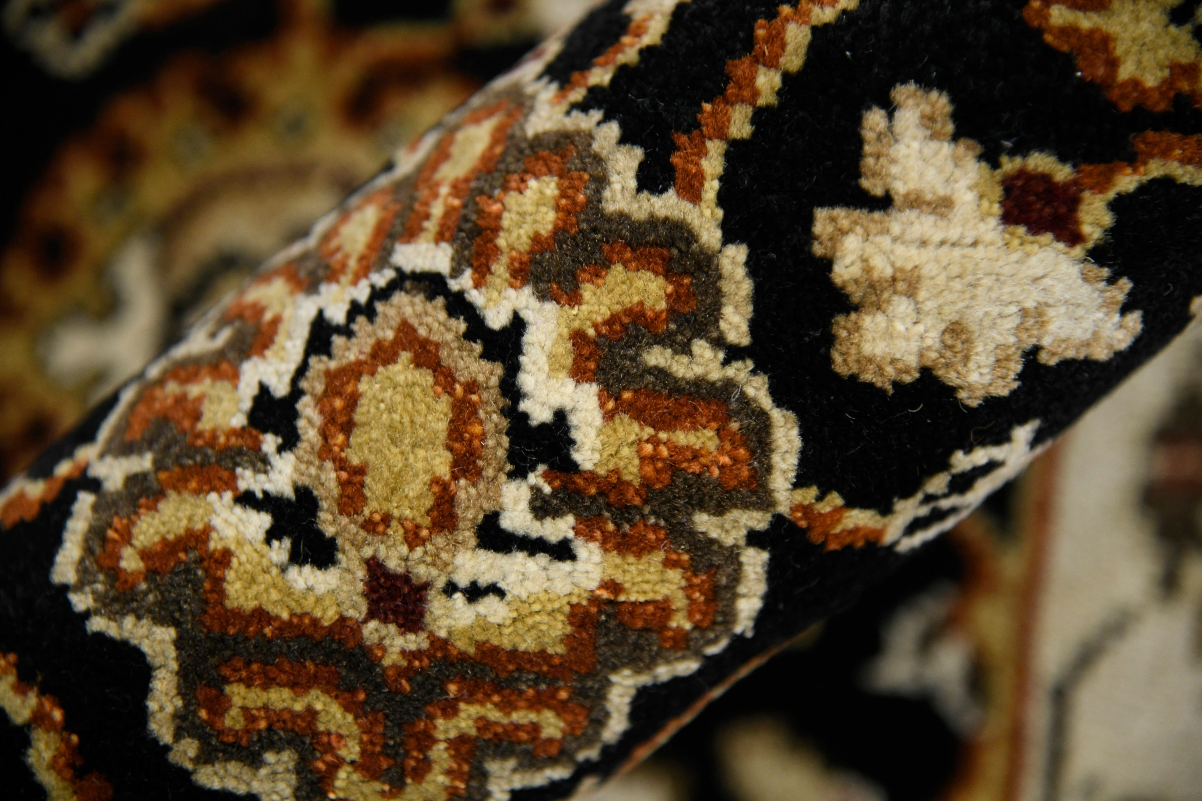 Luxor Classic Pattern Hand Knotted  Rectangle Anti-Skid Designer Carpet, Prayer Rug For Office Cabins, Small Living Spaces - 2'X3'