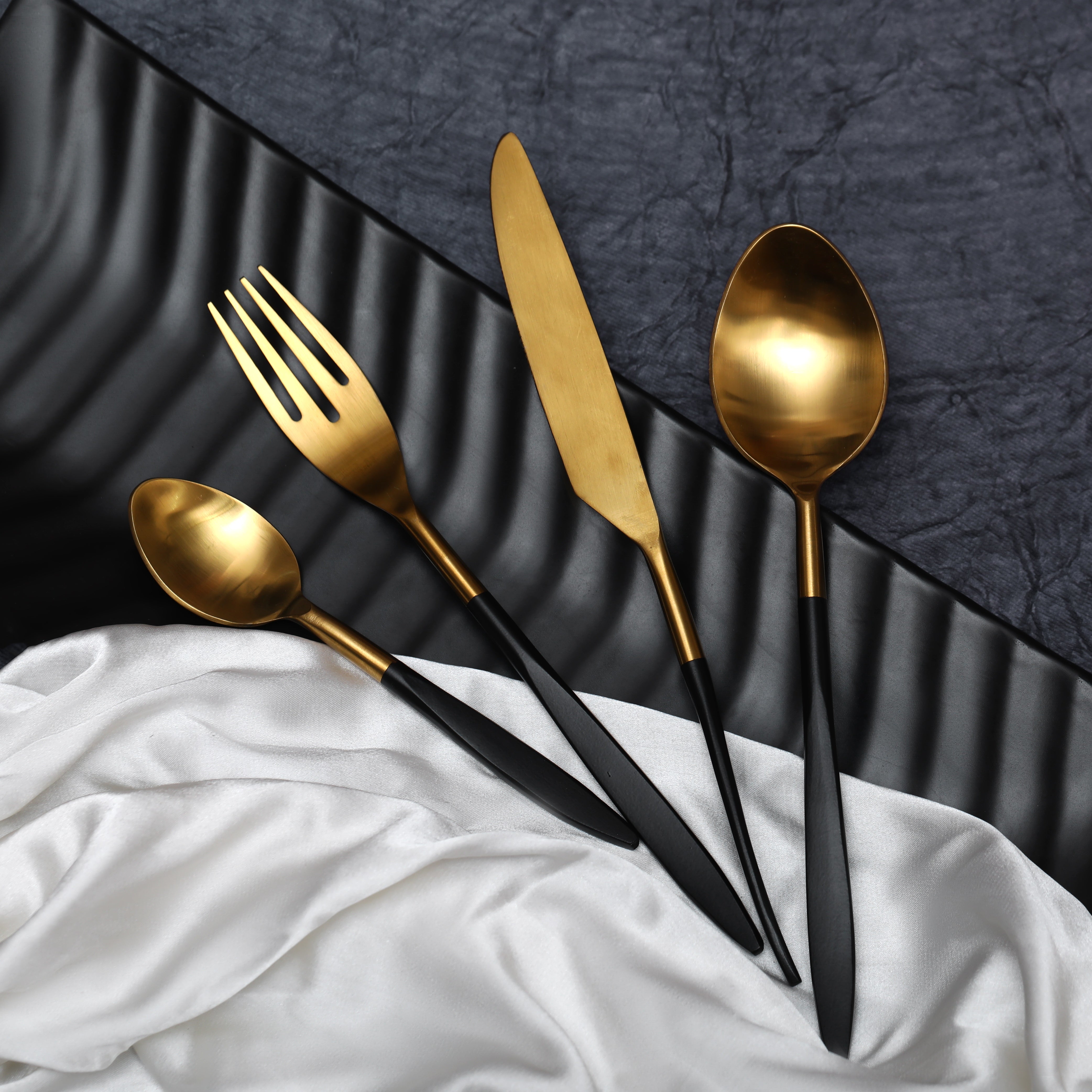 Midnight Opulence Black & Gold Cutlery Set