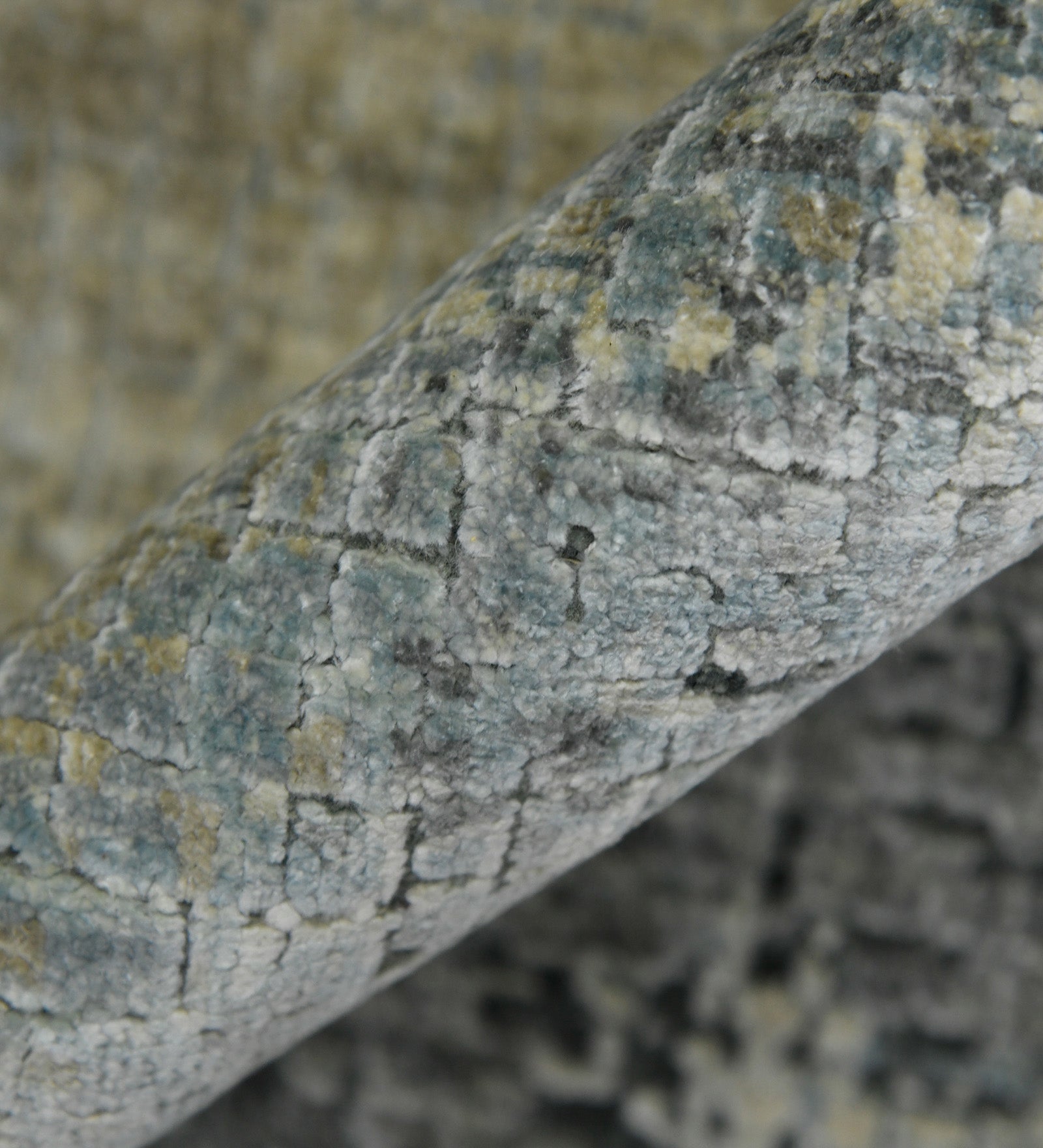 Emerald Modern Pattern Hand Knotted  Rectangle Anti-Skid Designer Carpet, Prayer Rug For Office Cabins, Small Living Spaces - 2'X3'