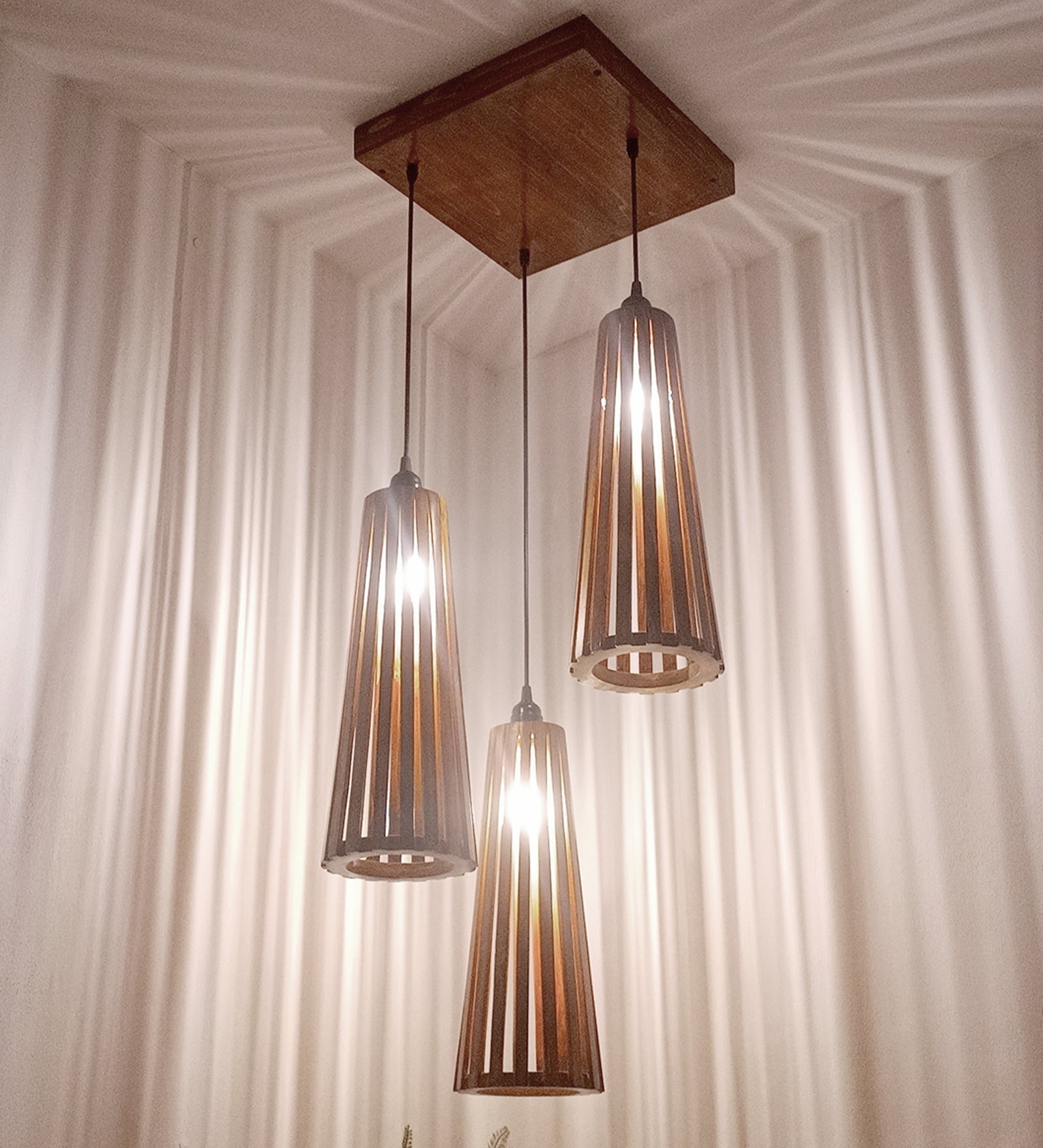 Billet Brown Wooden Cluster Hanging Lamp (BULB NOT INCLUDED)