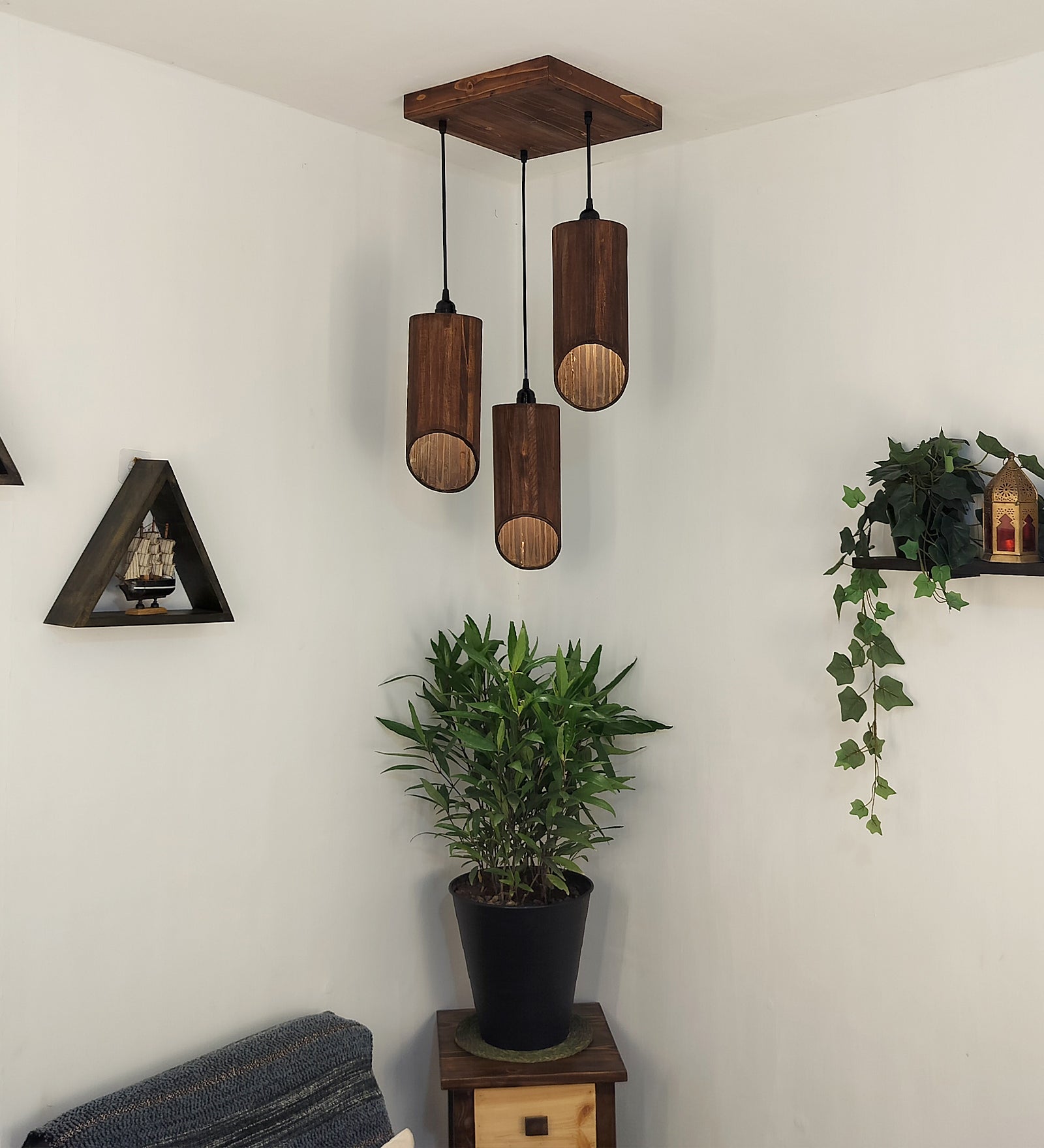 Cedar Brown Cluster Hanging Lamp (BULB NOT INCLUDED)