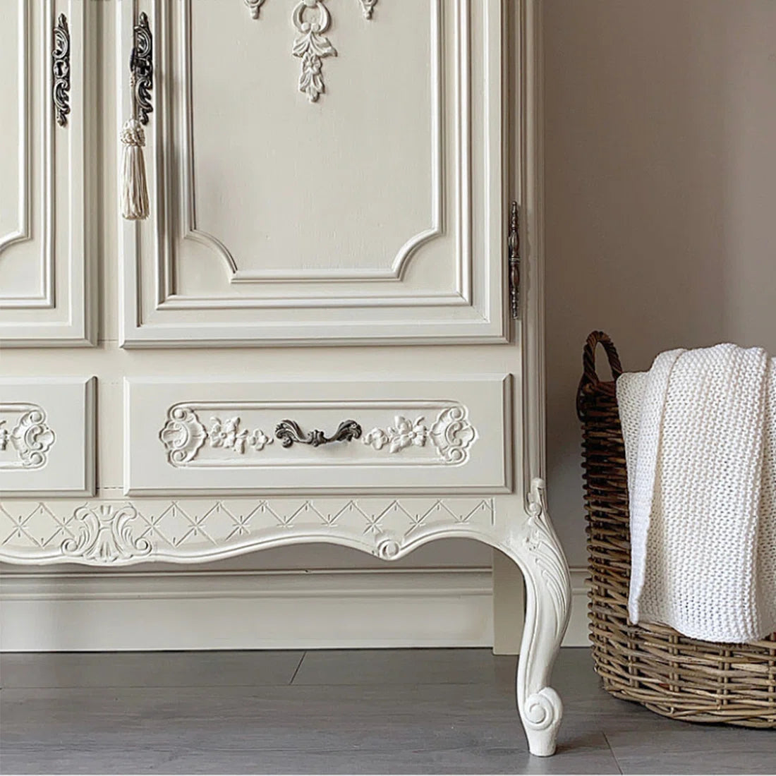 European style carved storage accent cabinet - OUCHCART | Cabinet