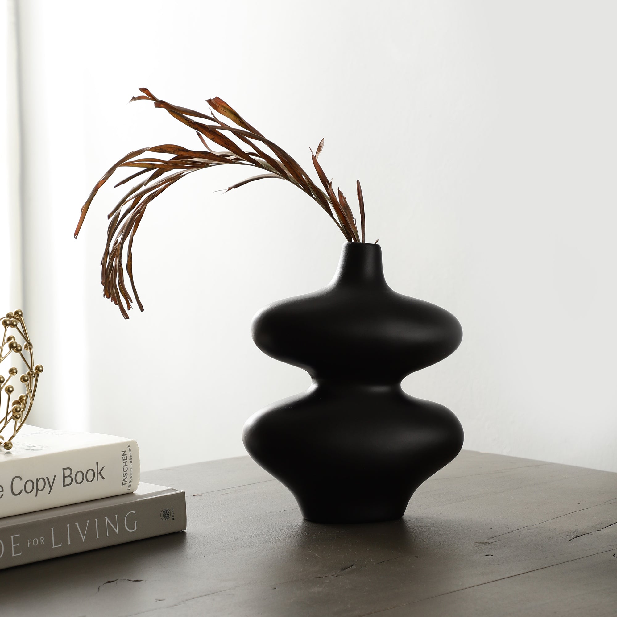 Ewan Black Vase