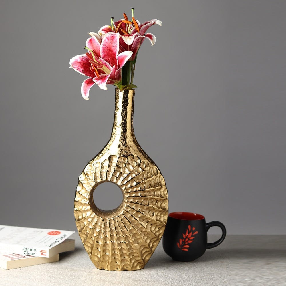 Seashell Serenity Vase - Large Gold