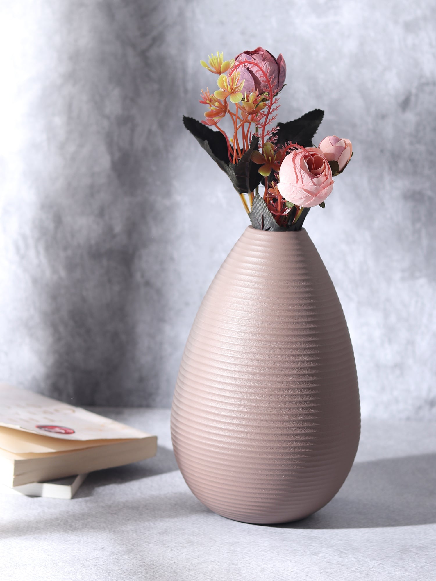 Klova Pink Vase