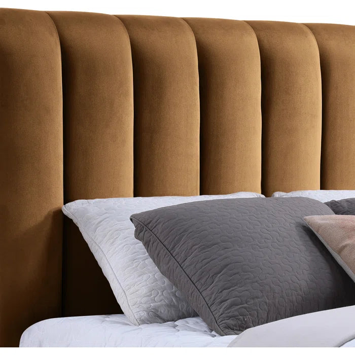 Kittle Velvet Bed