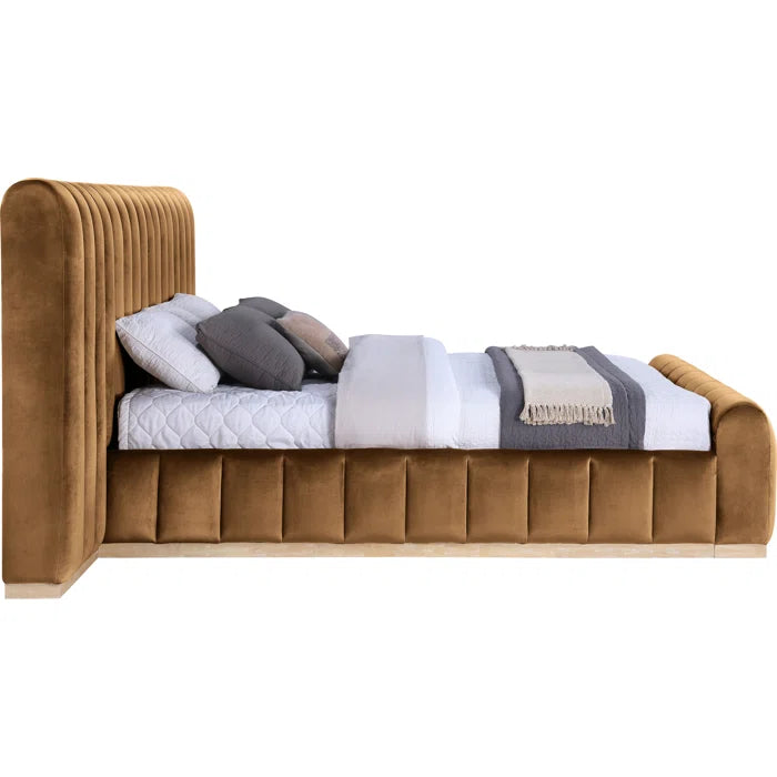 Kittle Velvet Bed