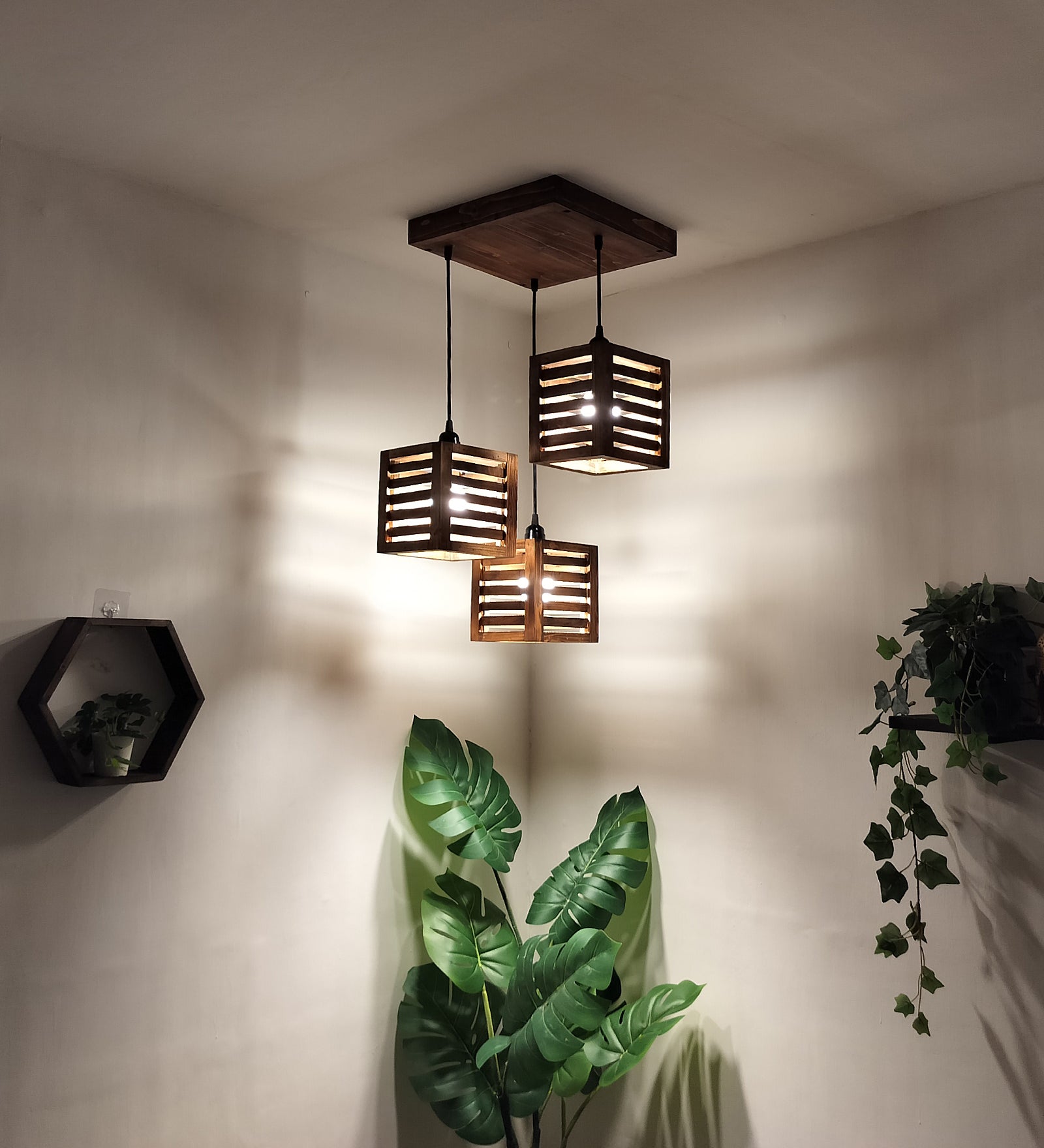 Lyon Brown Wooden Cluster Hanging Lamp (BULB NOT INCLUDED)