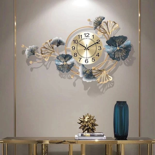 BUTTER THEAME WALL CLOCK