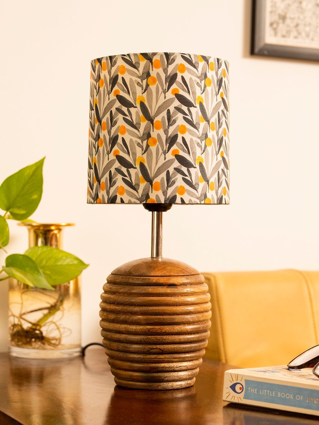 Stripped Brown Lamp with Yellow Leaves multicolor shade
