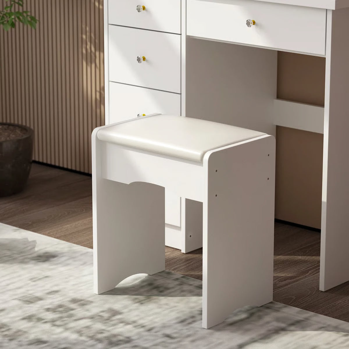 Vitomir Makeup Vanity Desk with Stylish Design and Storage