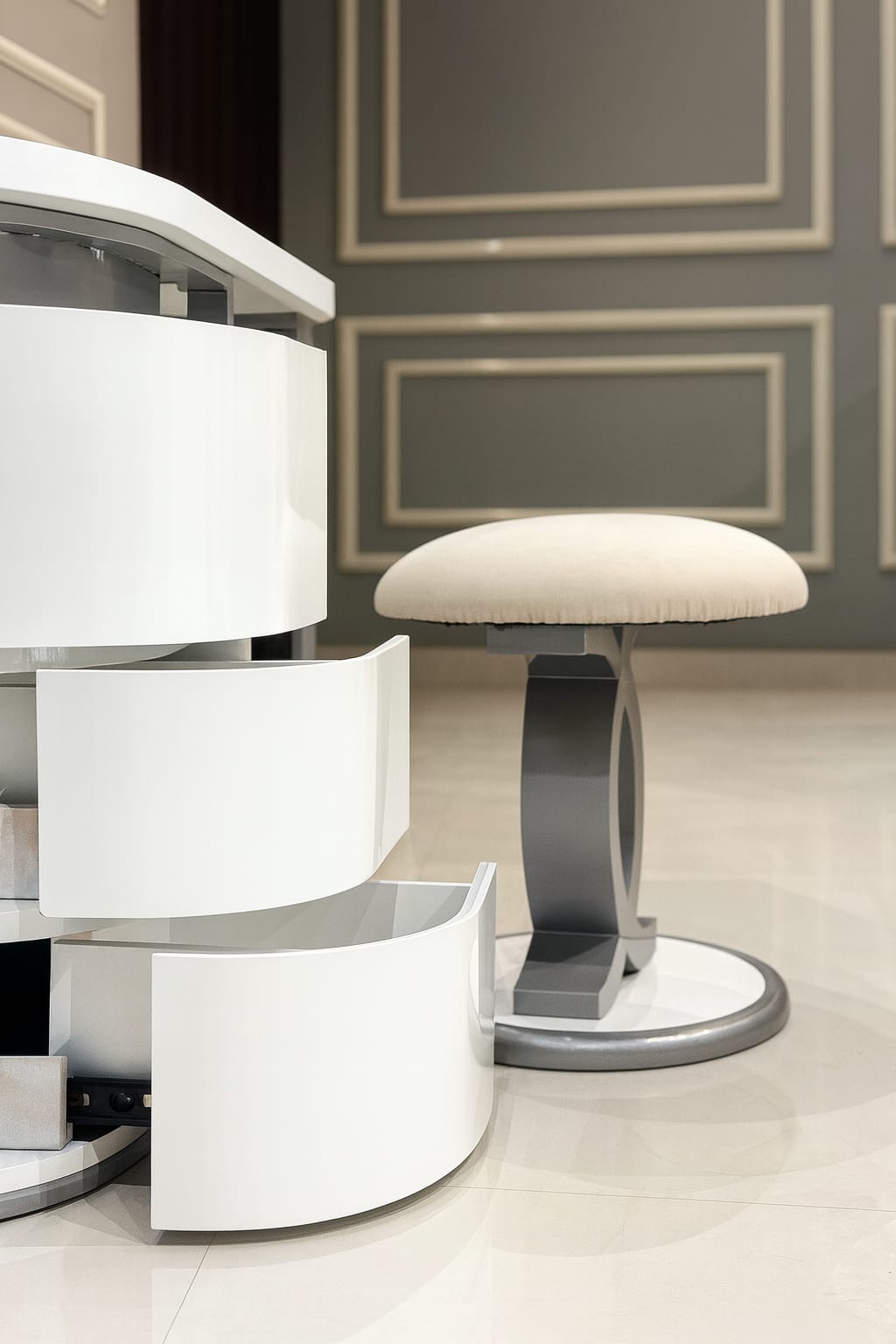 Mara Dressing Table with Mirror – Modern Makeup Organizer