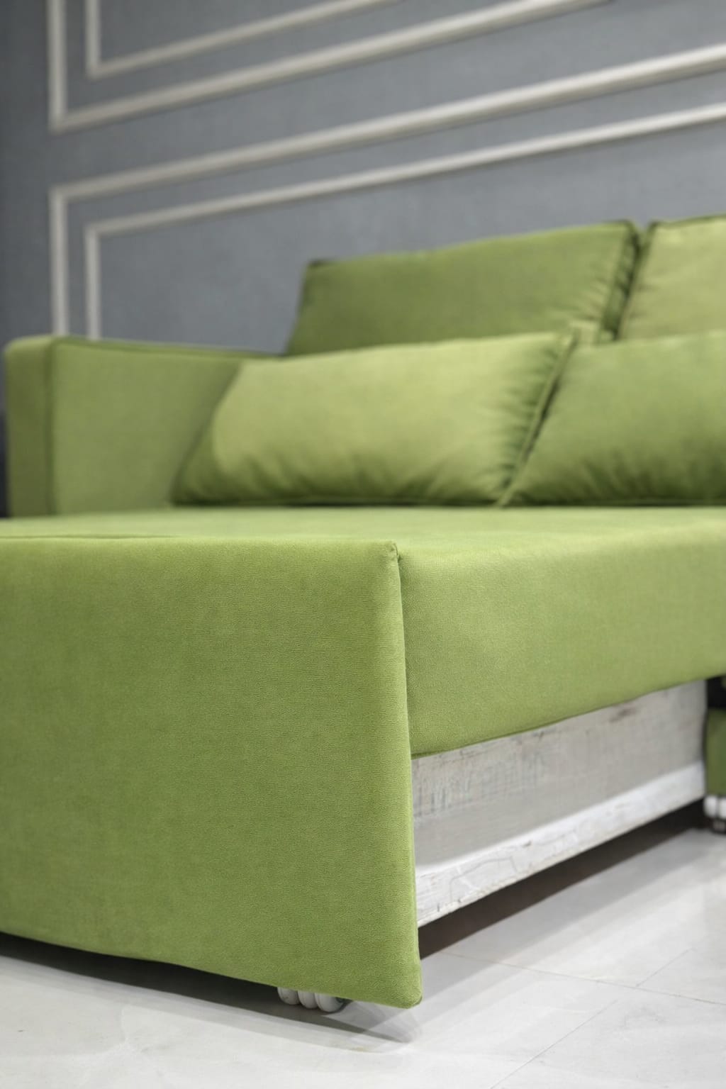 Modern Fabric Sofa Cum Bed with Pull-Out Mechanism | Space-Saving Convertible Sofa Bed