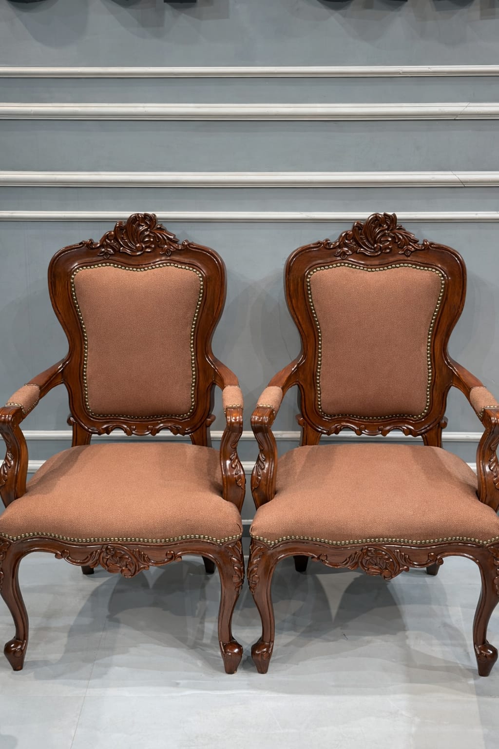 Classic Hand-Carved Wooden Living Room Chair Set of 6 – Upholstered Antique Style Accent Chairs