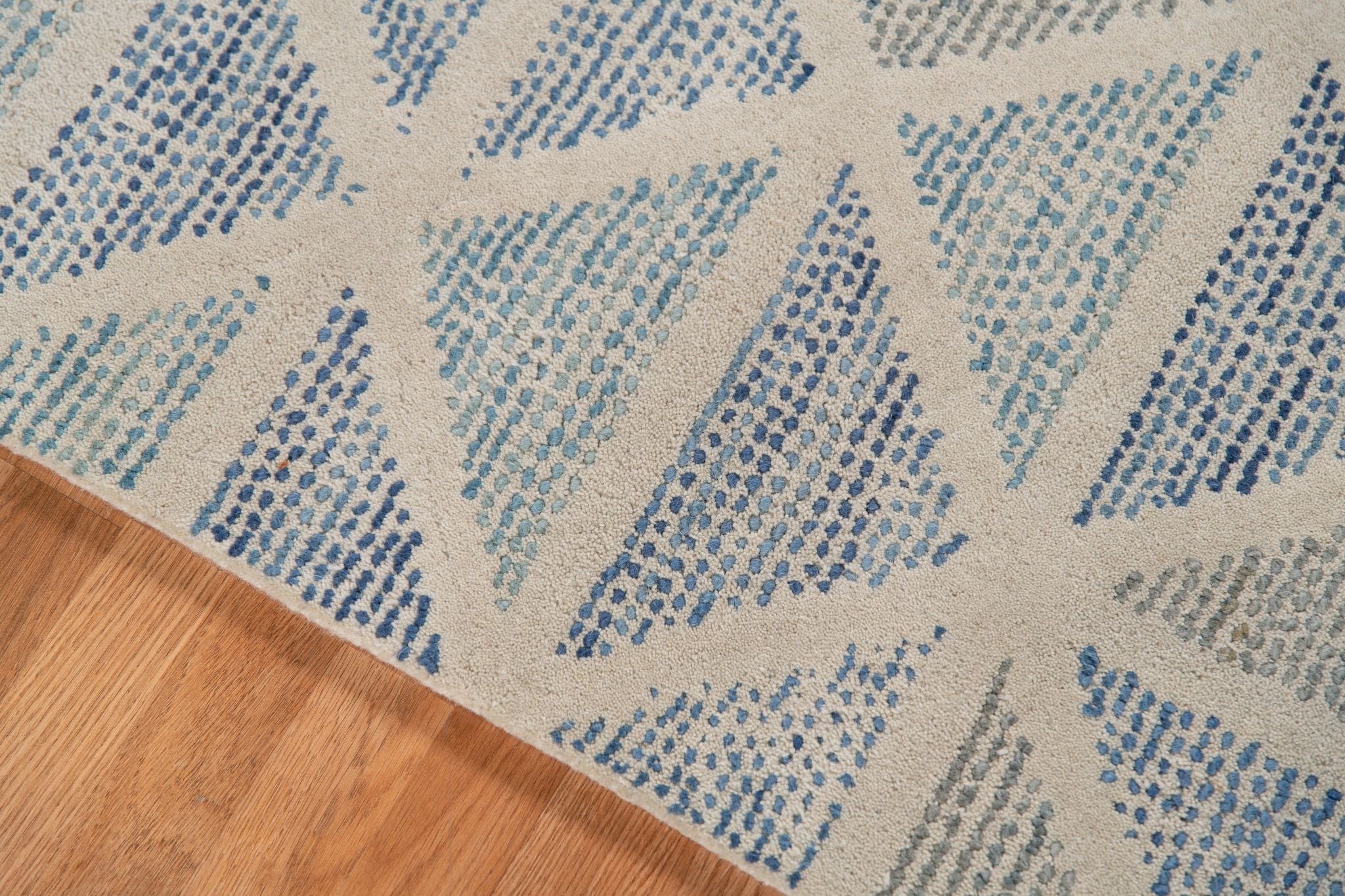 Smoke Gray Wool Vector 5x8 Feet  Hand-Tufted Carpet - Rug
