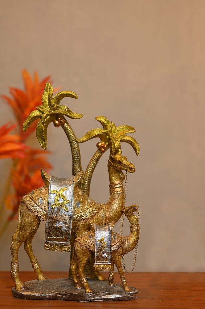 Metal Desinger Camel Showpiece for Home, Office, Table Decor