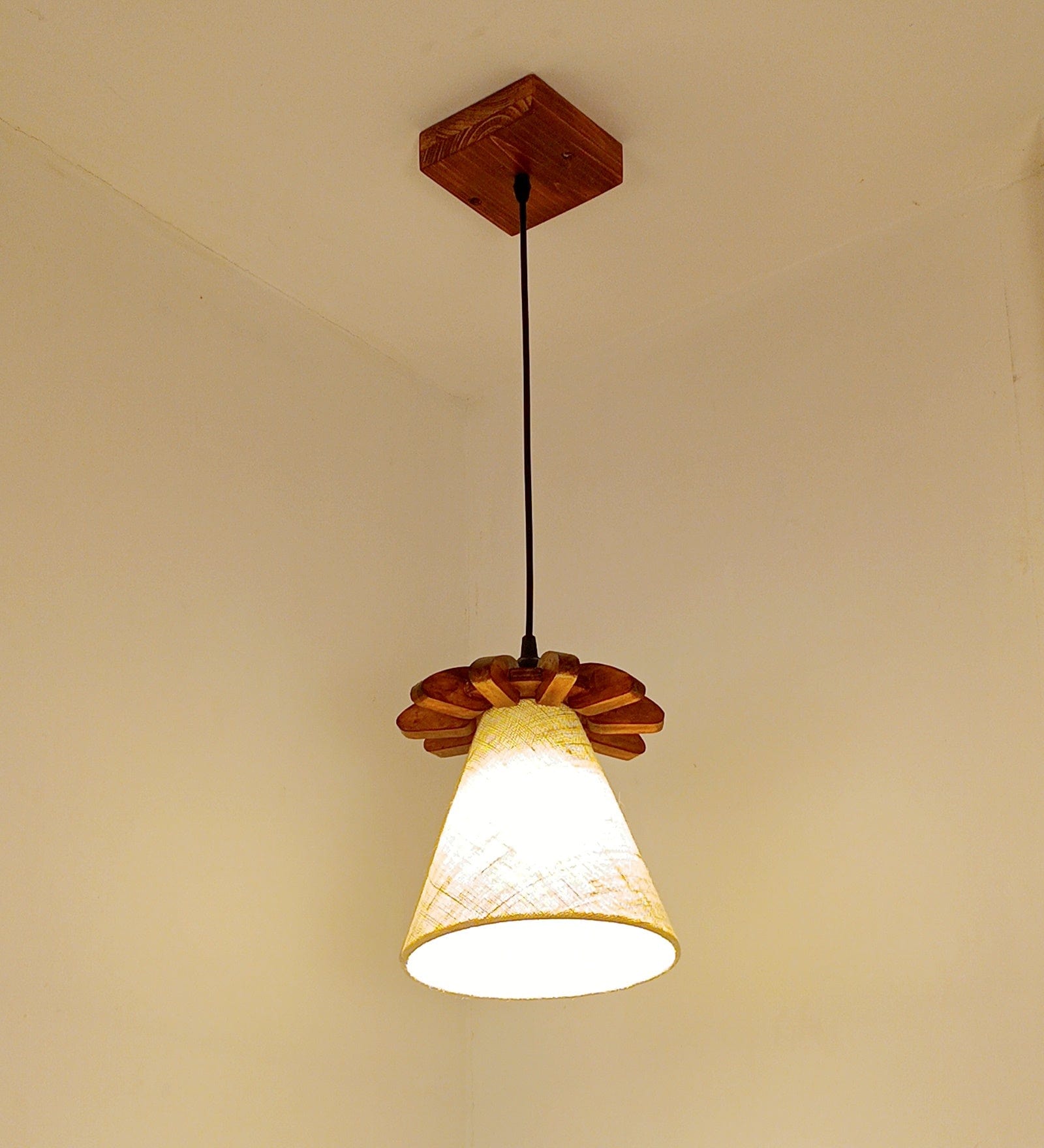 Whirl Brown Wooden Single Hanging Lamp (BULB NOT INCLUDED)